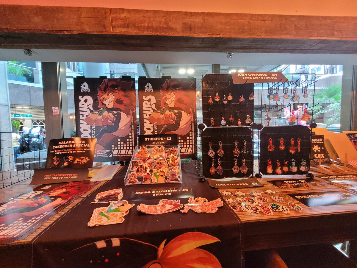 Photo of Kaladania's most recent table as a featured artist at 'London Fur Meet'